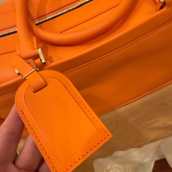 Very rare limited edition, Louis Vuitton orange epi leather yoga set - Picture 7 of 9